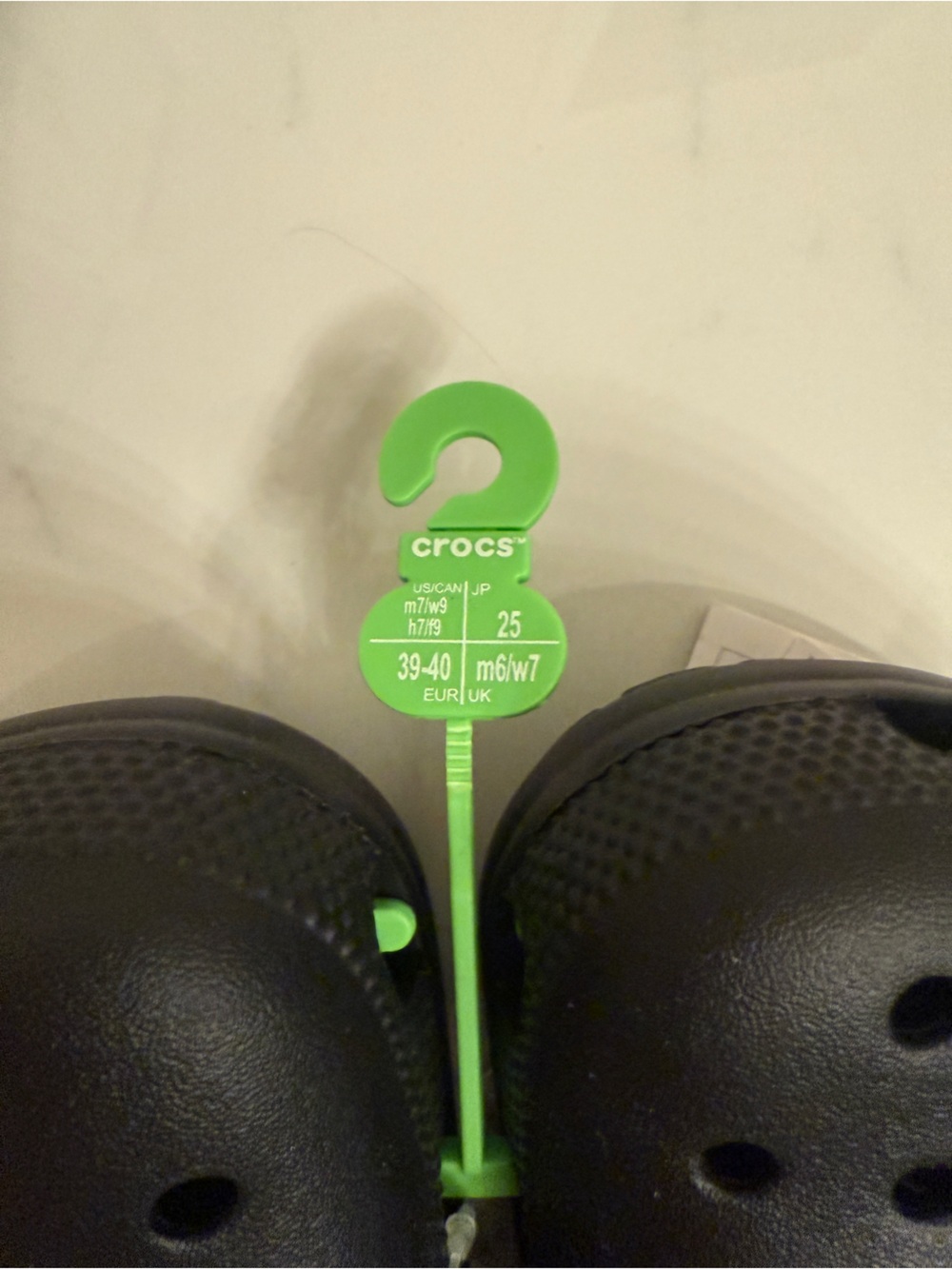 CROCS Classic Clog - Black - Picture 2 of 3